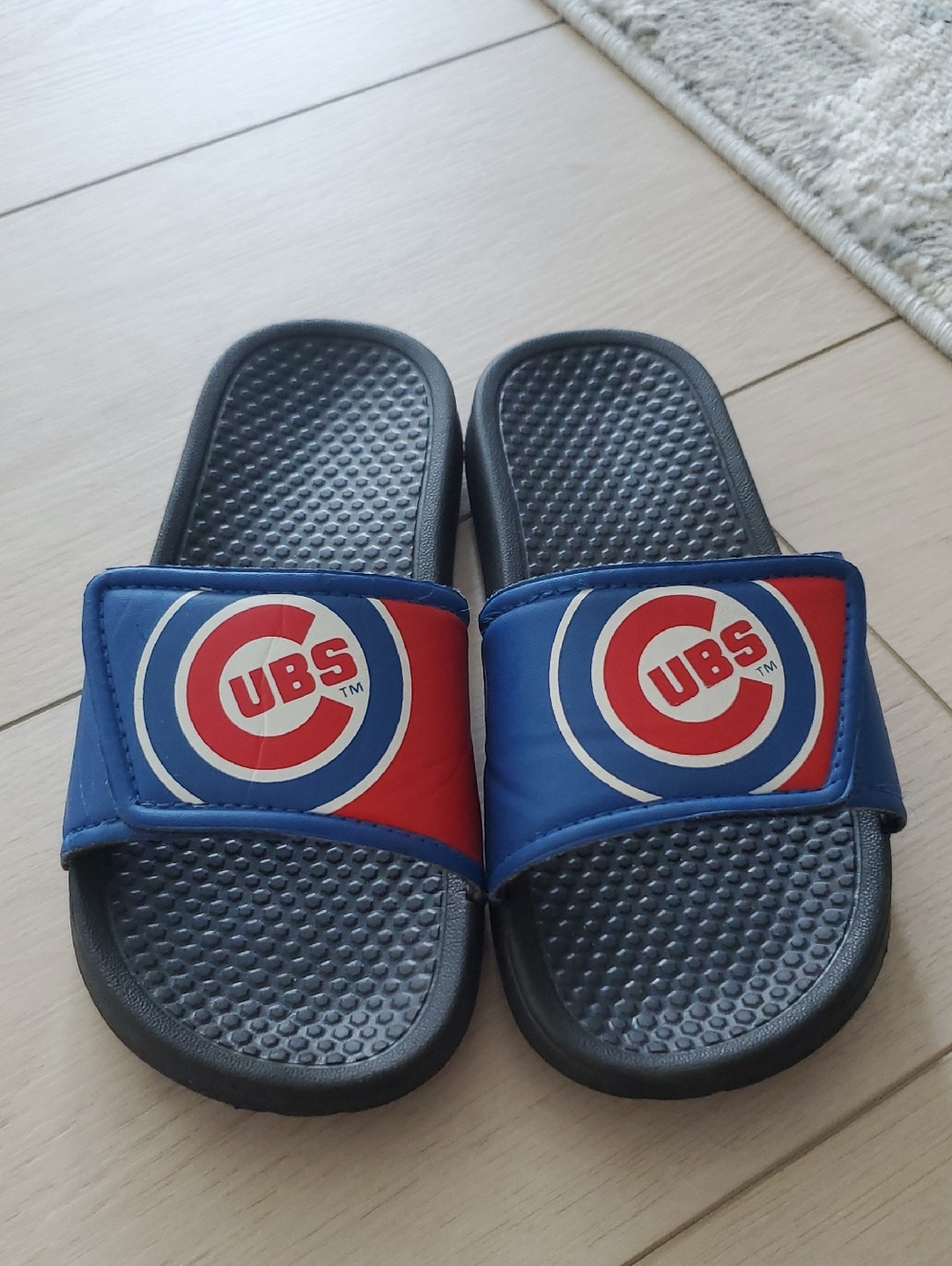 Kids Chicago Cubs Slide Sandals Size 13 - 1 Youth